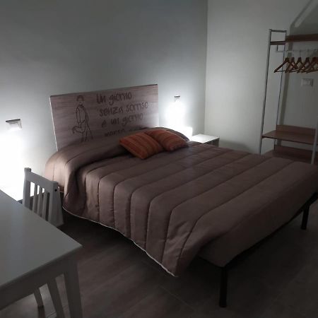 Appartamento Dimora Sorriso Bari Esterno foto