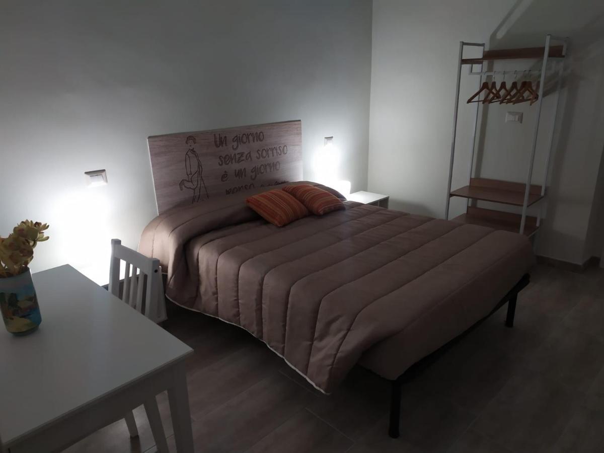 Appartamento Dimora Sorriso Bari Esterno foto