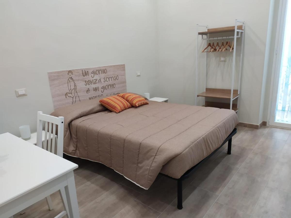 Appartamento Dimora Sorriso Bari Esterno foto