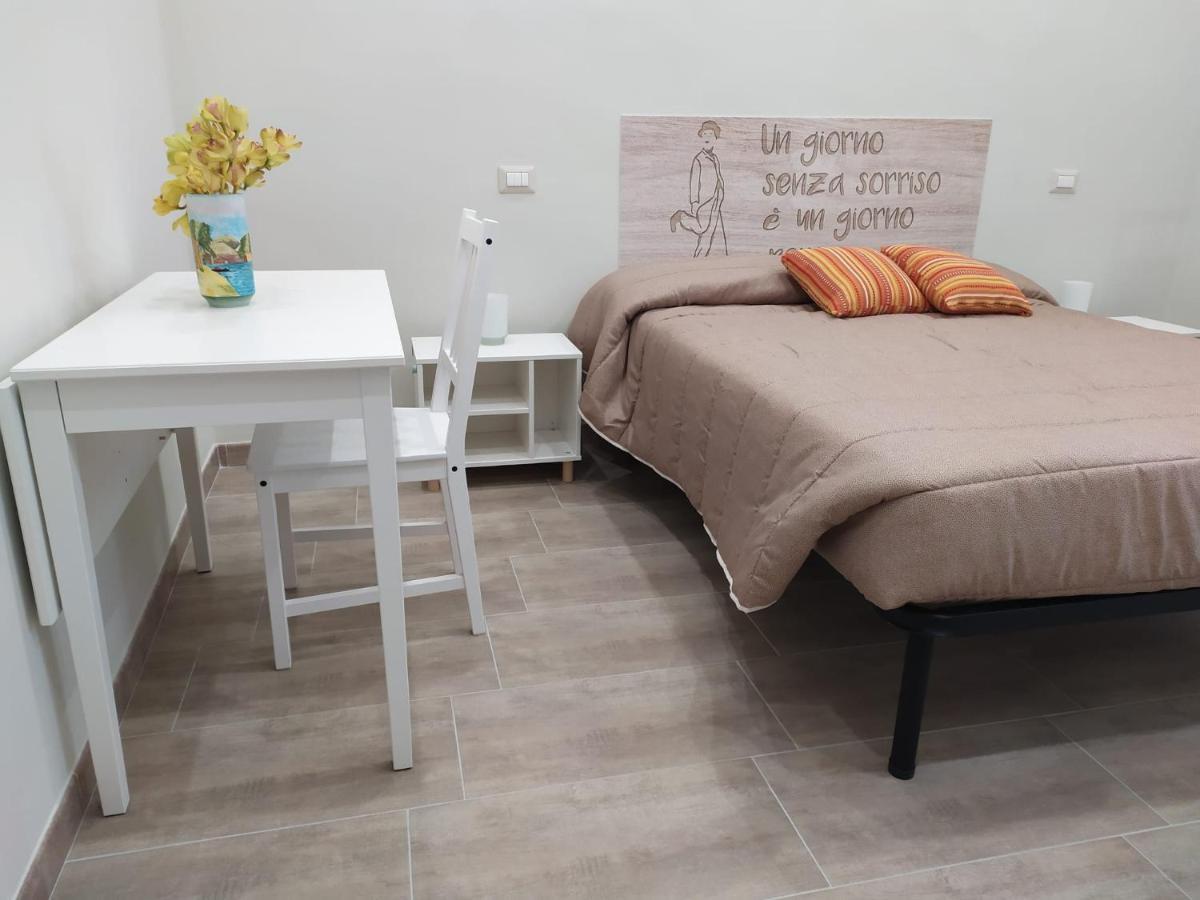 Appartamento Dimora Sorriso Bari Esterno foto