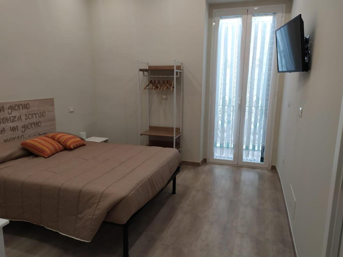 Appartamento Dimora Sorriso Bari Esterno foto